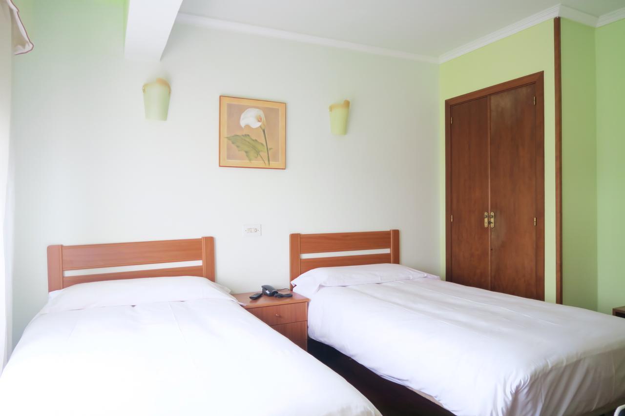 Hotel Camino Do Mar Urdilde Екстериор снимка