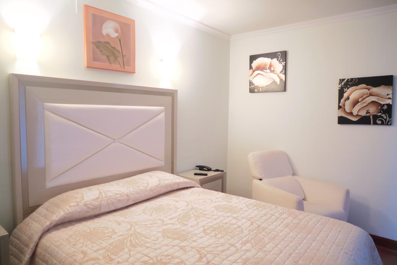 Hotel Camino Do Mar Urdilde Екстериор снимка