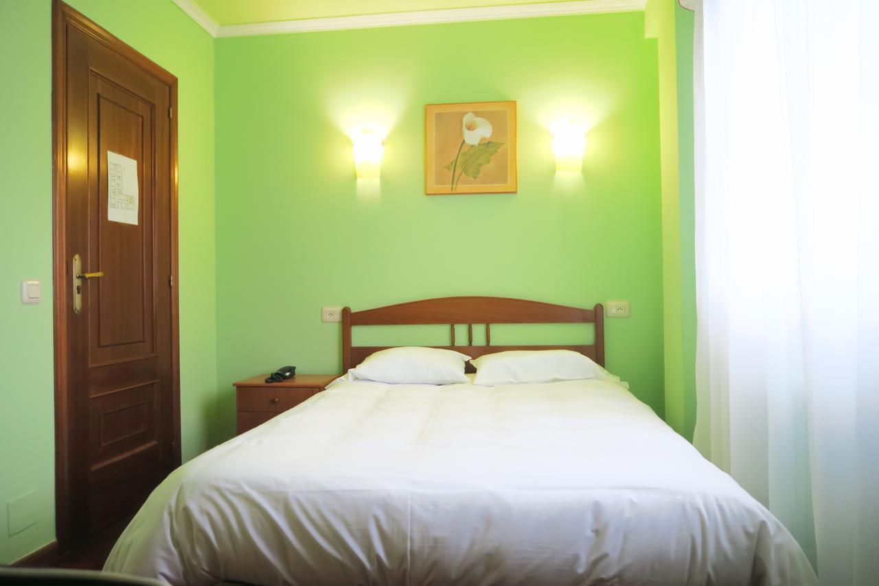 Hotel Camino Do Mar Urdilde Екстериор снимка